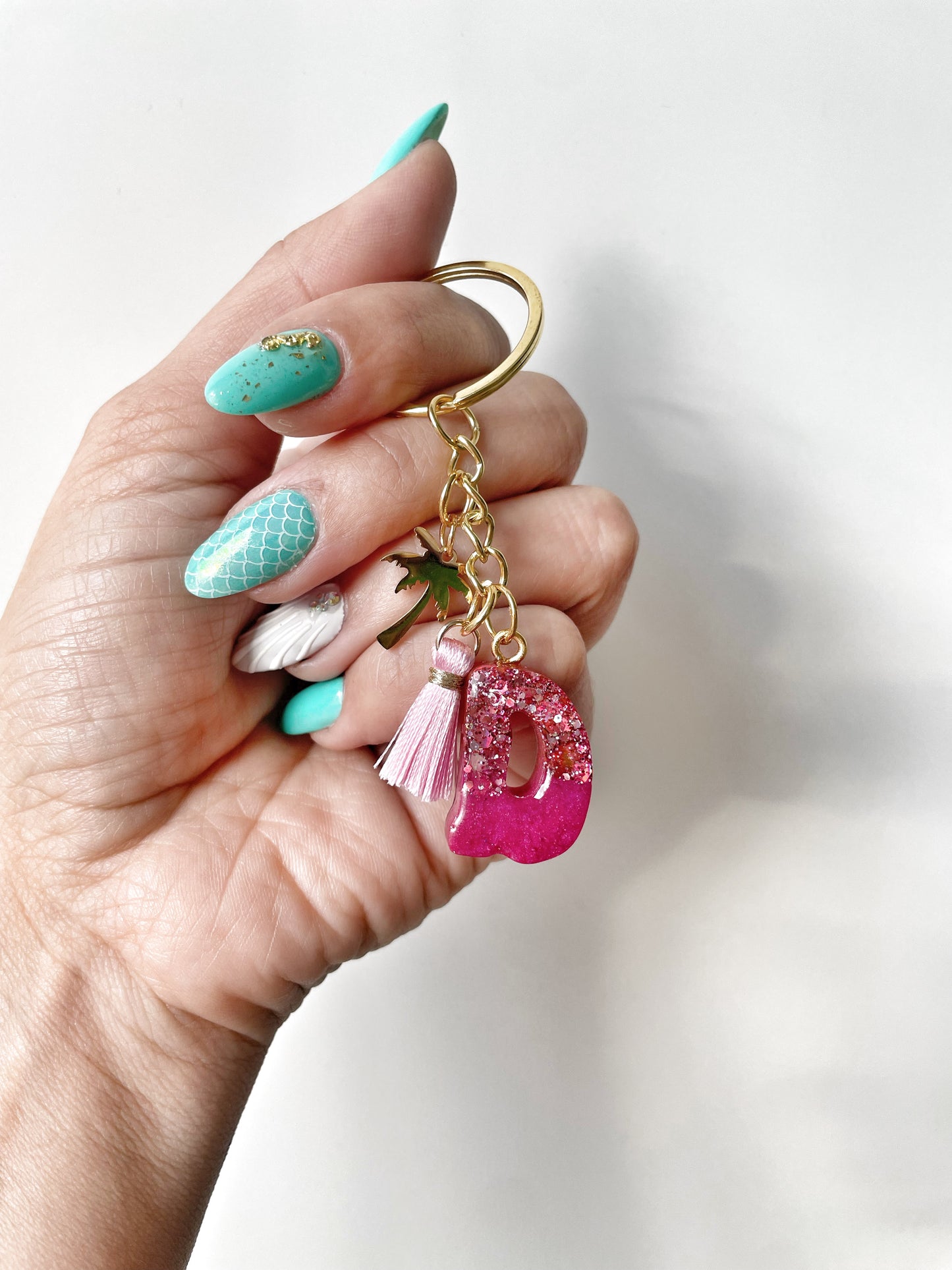 Small initial keychain in resin