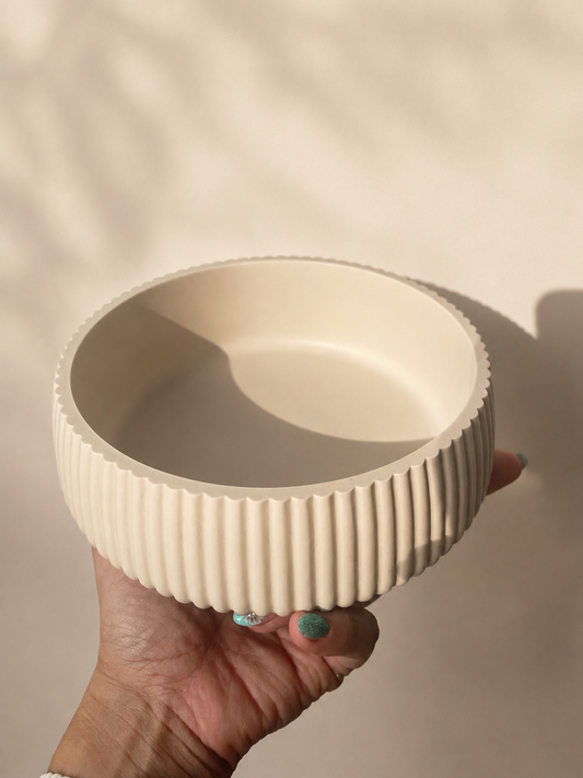 Round Ribbed Bowl