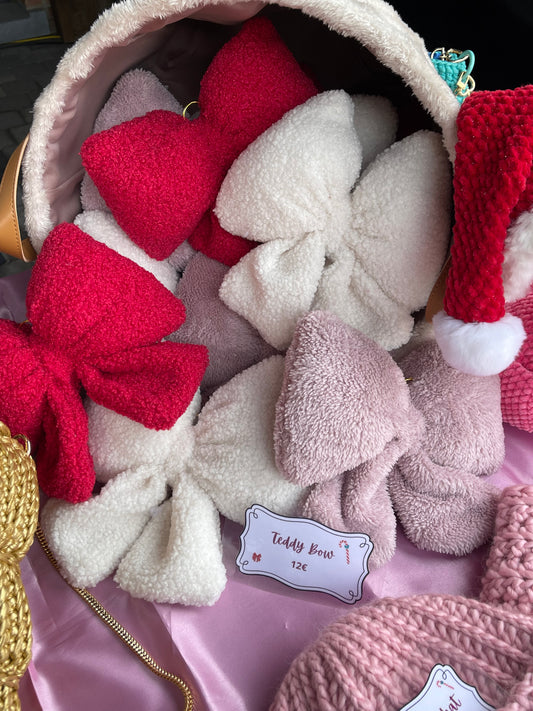 Teddy Christmas Bows