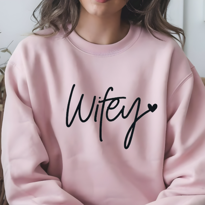 Wifey sweater Black (Puff print)