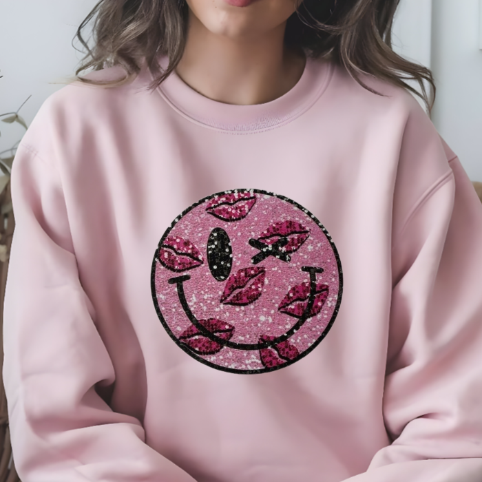 Smiley kiss sweater